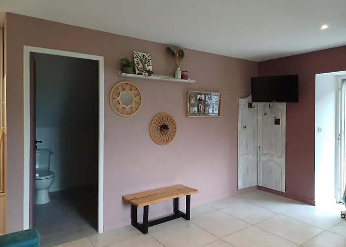 Independant Dans Demeure Typique D'exception Holiday home *